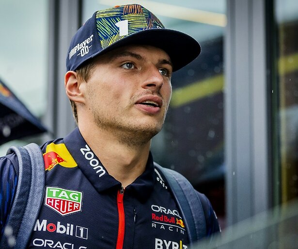 Max Verstappen gaat voor zijn negende opeenvolgende overwinning tijdens de Dutch Grand Prix