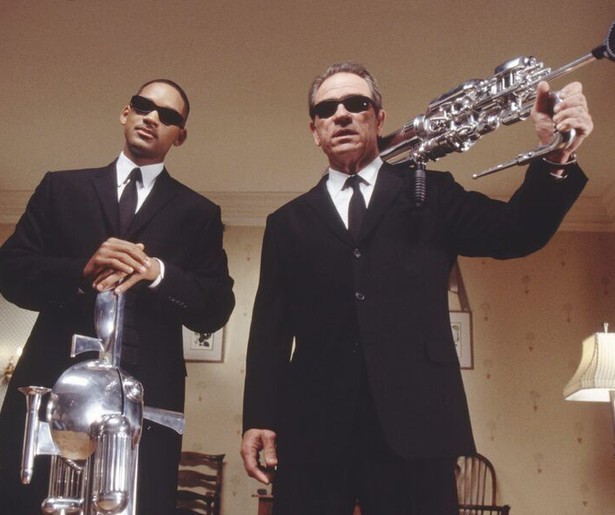Will Smith neemt het weer op tegen buitenaardse wezens in Men in Black II