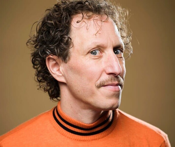 Micha Wertheim blikt terug op het afgelopen jaar in zijn Oudejaarsconference op NPO1