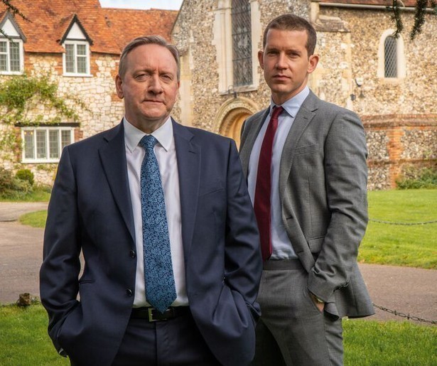 Het negentiende seizoen van Midsomer Murders gaat van start op BBC First