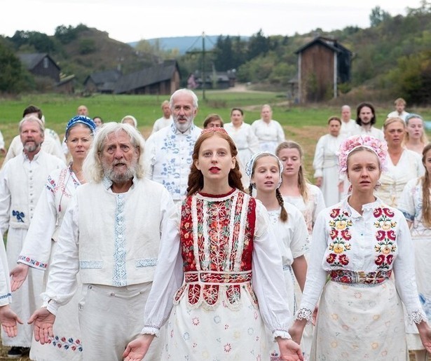 Hereditary-regisseur Ari Aster zet kijkers weer op het puntje van hun bank met Midsommar
