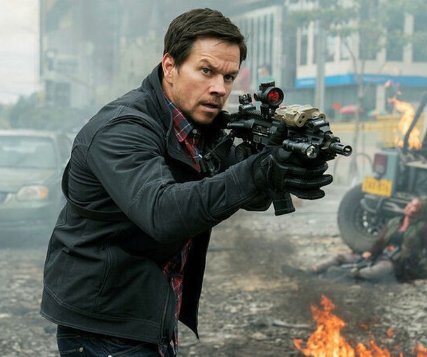 Mark Wahlberg moet naar het vliegveld