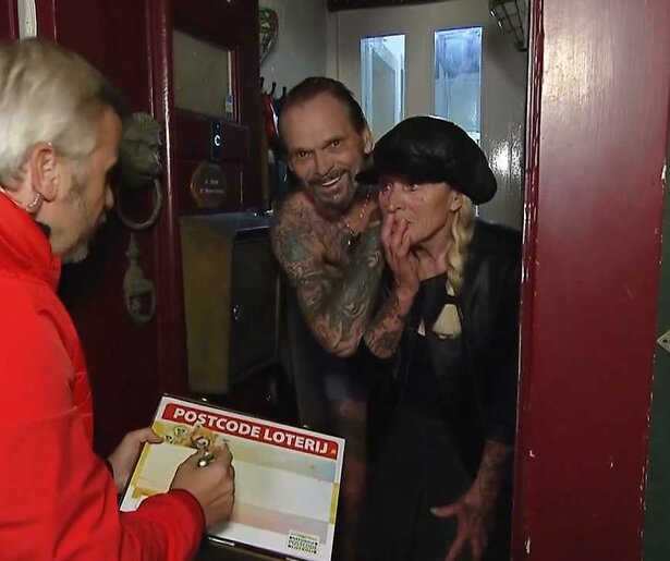 Terugkijktip: Thuiswinnaars Miljoenenjacht overrompeld: ‘Kan je zien dat de duivel niet altijd op de grootste hoop schijt’