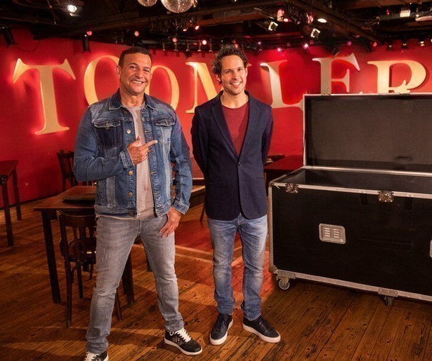 Victor Mids pakt Najib bij de neus