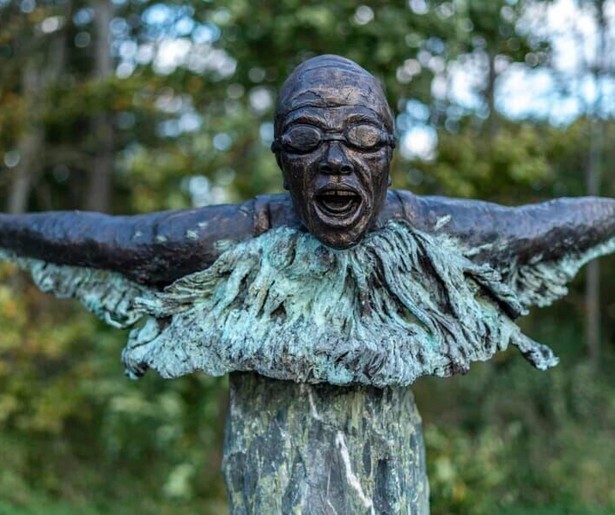 Mo Hersi en Manon Portos Minetti onderzoeken waarom standbeelden felle emoties oproepen