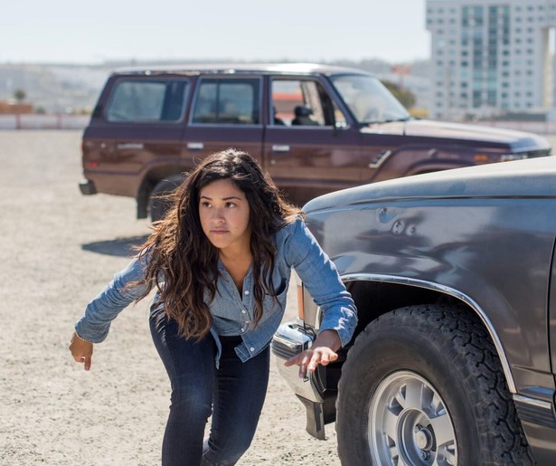 Gina Rodriquez zoekt haar vriendin in Miss Bala