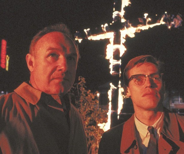 Gene Hackman en Willem Dafoe onderzoeken racisme en geweld in Mississippi Burning