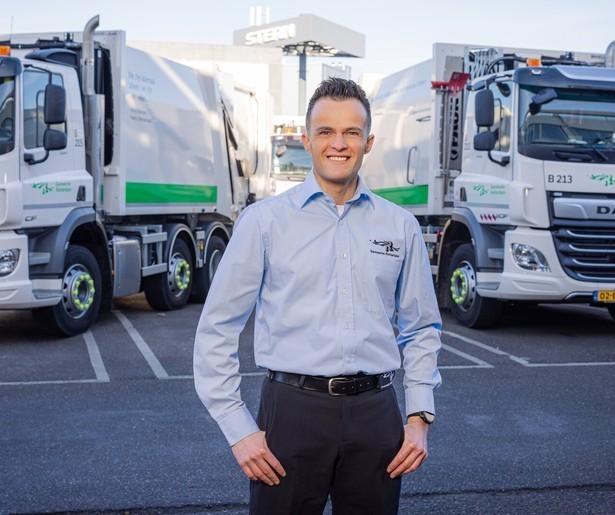 Rotterdamse ras-optimist Mitchel Viljeer in de spotlights in realityserie Mitchel aan de Maas