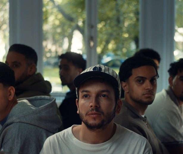 Sahil Amar Aïssa schittert als Souf in de komische dramaserie Mocros