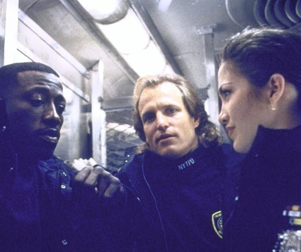 Wesley Snipes en Woody Harrelson beroven samen een geldtrein in Money Train