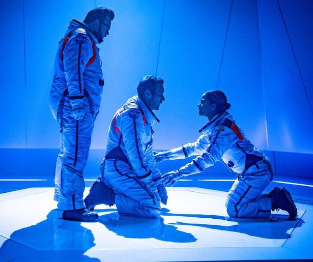 Patrick Wilson en Halle Berry bundelen hun krachten om de wereld te redden in Moonfall