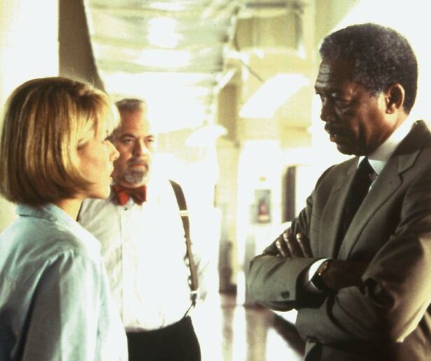 Spectaculair doemscenario voor Morgan Freeman in Deep Impact