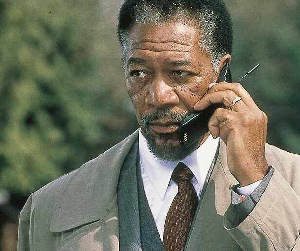 Morgan Freeman in zenuwslopende zoektocht in Along Came a Spider
