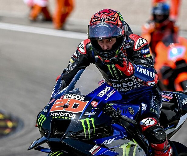 De TT Assen gaat eindelijk weer van start met volle tribunes