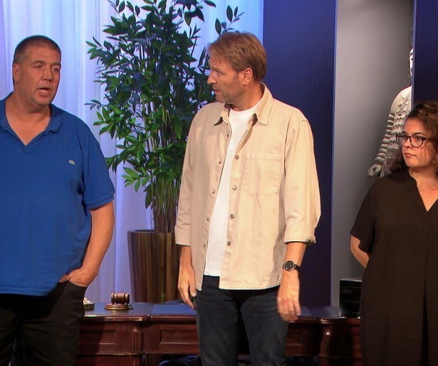 Buren Francis en Dirk uit Heemskerk staan lijnrecht tegenover elkaar in herhaling Mr. Frank Visser Doet Uitspraak