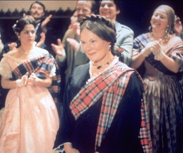 Is Judi Dench ontroostbaar als Mrs Brown?