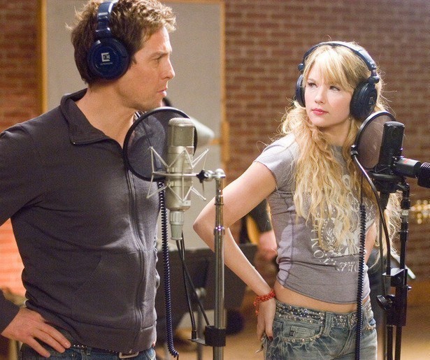 Hugh Grant als vergeten popster in Music and Lyrics