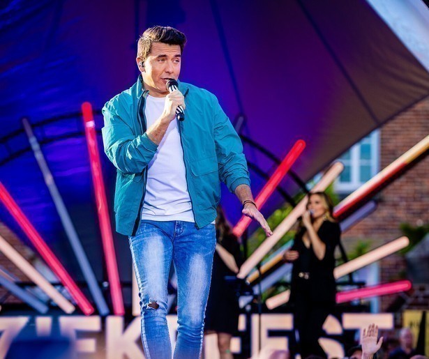 Zing maar mee: Het Muziekfeest op het Plein te zien