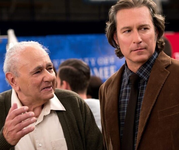 De familie Portakalos maakt er een Grieks potje van in het vervolg van My Big Fat Greek Wedding