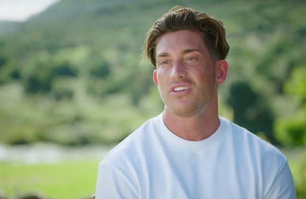 Videosnack: Niek vindt dat zijn uiterlijk het best bij Gaby past 