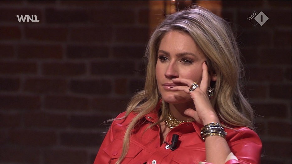 Nikkie Plessen investeert alsnog in afgewezen Dragons' Den kandidaat Nikkie Plessen investeert alsnog in afgewezen Dragons' Den kandidaat