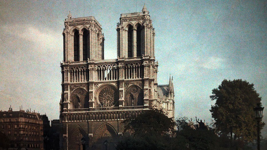 Het herstel van de Notre-Dame