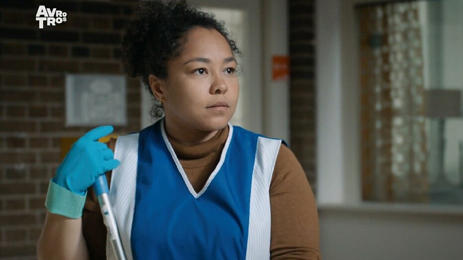 Naomi van der Linden in Flikken Rotterdam