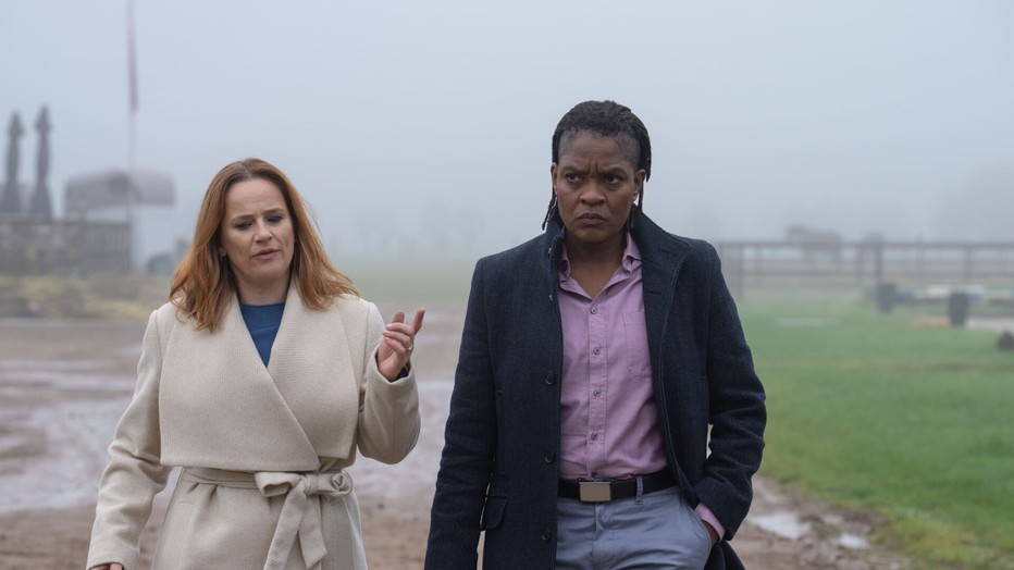 Lies Visschedijk en Romana Vrede voor Nemesis