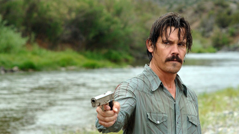 Josh Brolin als Llewelyn Moss in No Country for Old Men Josh Brolin als Llewelyn Moss in No Country for Old Men