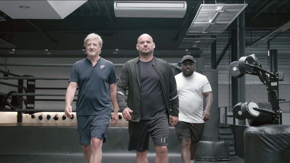 Rutger Castricum maakt het Wim Kieft, Wesley Sneijder en Royston Drenthe niet gemakkelijk in Nog één