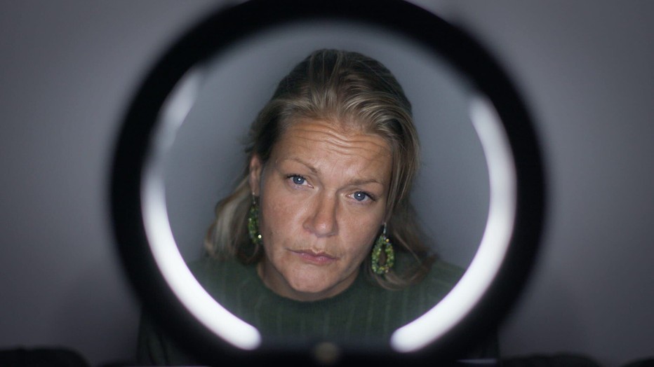 Annelies in NPO Doc: De 10 Geboden - Ik Was een Kind