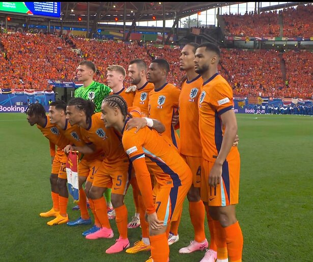 De TV van gisteren: Kleine 5,5 miljoen EK-fans zien Oranje gelijk spelen