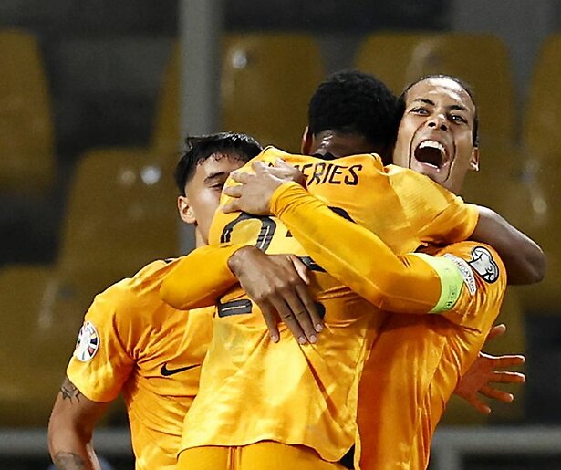 De TV van gisteren: Oranje wint en scoort daarmee flink veel kijkers