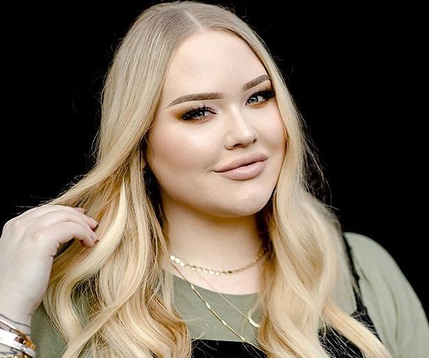 Linda Hakeboom maakt documentaire over NikkieTutorials 