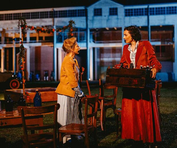 Brûni Heinke en Nandi van Beurden blikken vooruit op Dagboek van een Herdershond live