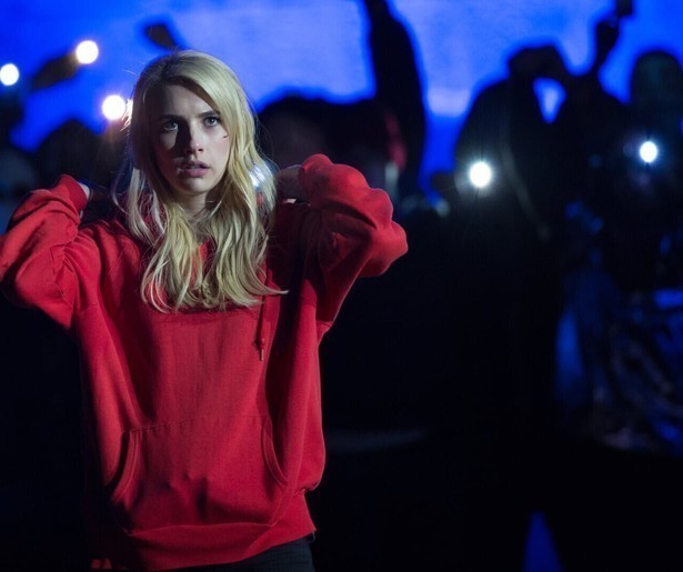 Emma Roberts speelt doen, durven of waarheid in Nerve