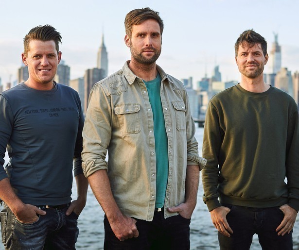 Nick en Simon treden op in Greenwich Village 