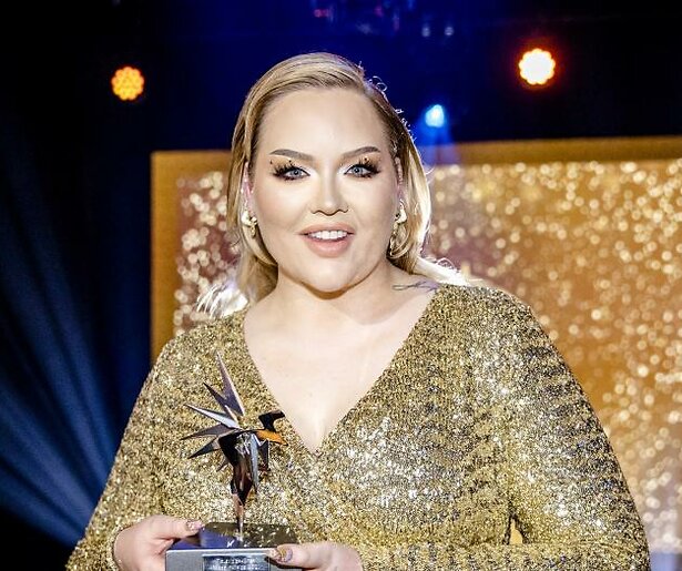 Nikkie de Jager geeft update over 'verkleurde' Televizier-Ster