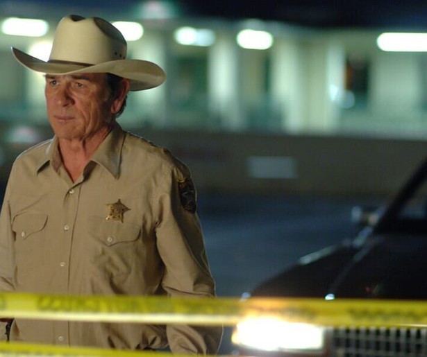 Javier Bardem is een griezelige psychopaat in No Country for Old Men