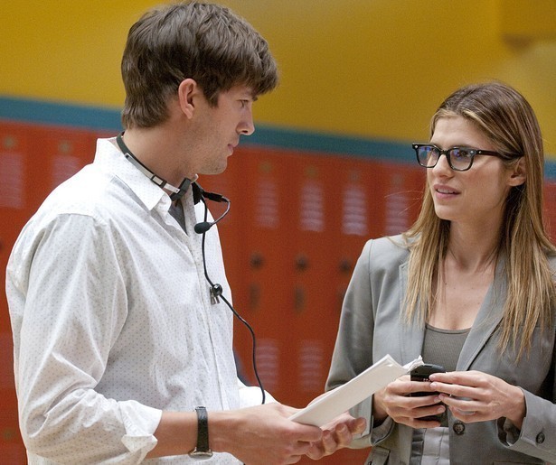 Ashton Kutcher deelt het bed met Natalie Portman in No Strings Attached