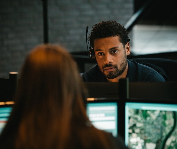 Kiefer Zwart krijgt een gijzeling voor de kiezen in Nood