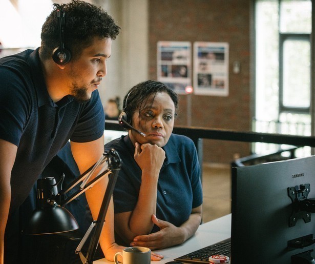 Er dreigt een catastrofe voor Joyce te ontstaan in de slotaflevering van Nood