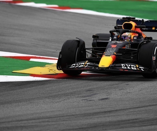 Wint Max Verstappen ook de GP van Spanje?