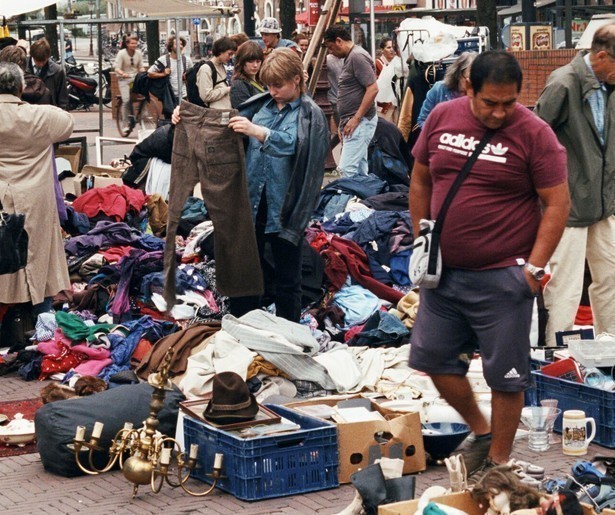 Amsterdamse verhalen over de Tweede Wereldoorlog in de documentaire De Bezette Stad