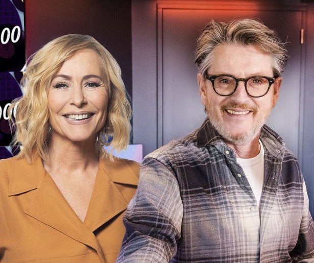 Aftellen met Erik en Angela in het muziekprogramma NPO Radio 5 Evergreen Top 1000