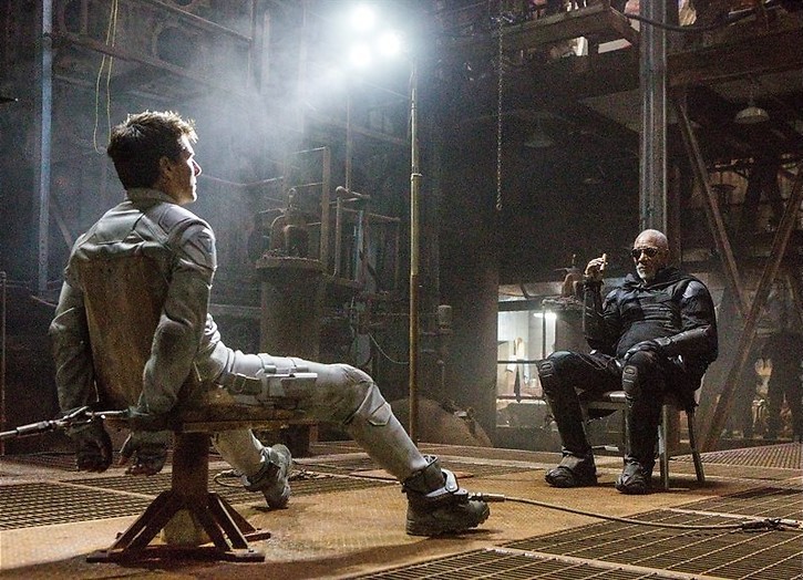 Tom Cruise redt de wereld Tom Cruise redt de wereld