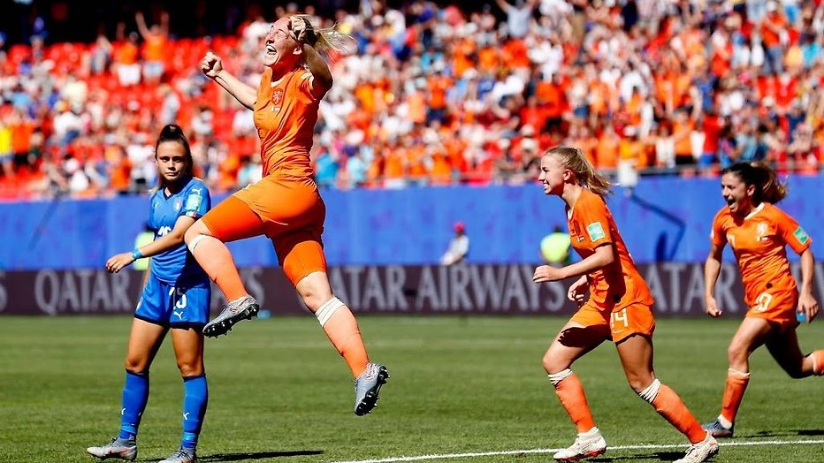 De TV van gisteren: 2.7 miljoen zien Oranje de halve finale halen