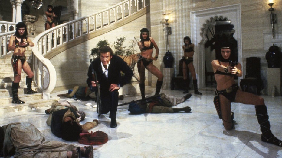 Roger Moore als James Bond in Octopussy