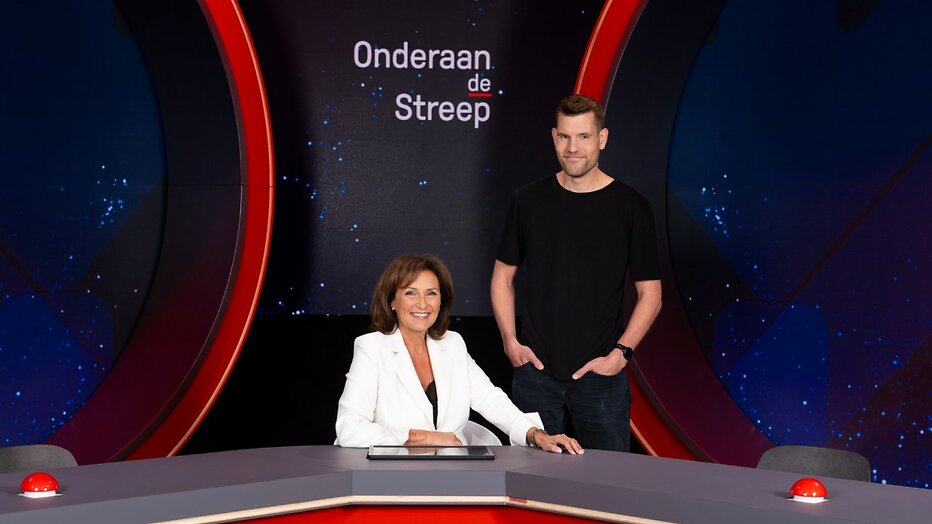 Astrid Joosten en Tobi Kooiman in Onderaan de Streep