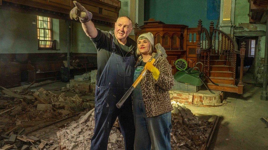 Keith en Marj Brymer Jones voor Ons Droomproject in Wales